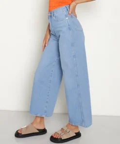 Wrangler Pants><noscript><img width=
